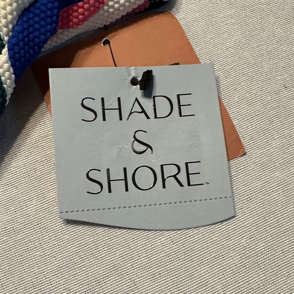 Shade & Shore Tropical Swim One Piece 🌴 🩱 - Picture 4 of 8
